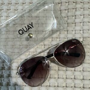 Quay Vivienne Aviators